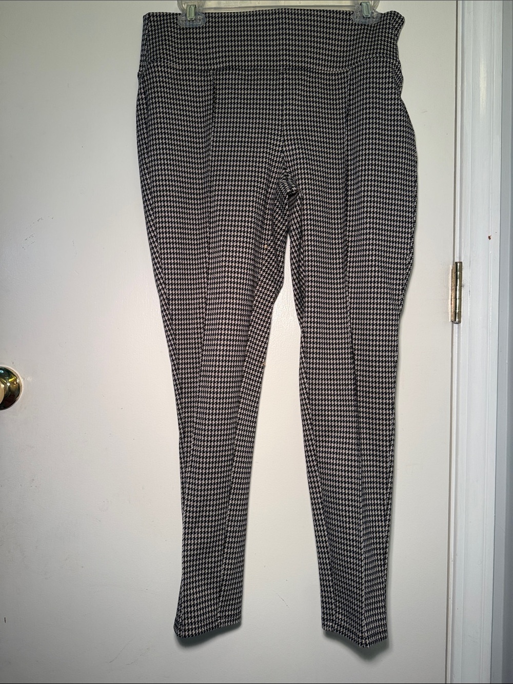 Nine West Black & White Houndstooth Skinny Pants